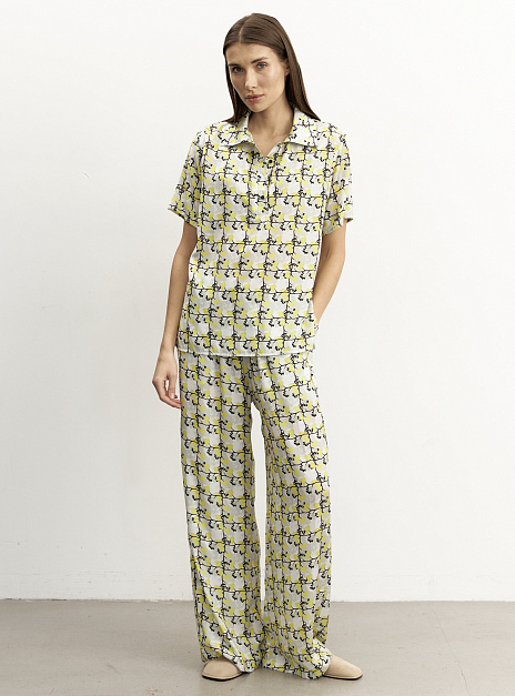 картинка Брюки шелковые с принтом от магазина ICNTPRY