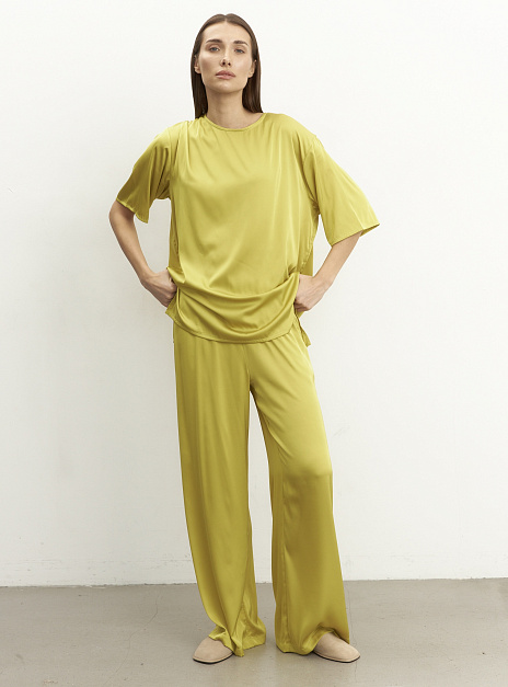 картинка Брюки атласные лайм от магазина ICNTPRY