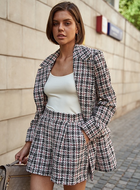 картинка Шорты букле красная полоска от магазина ICNTPRY