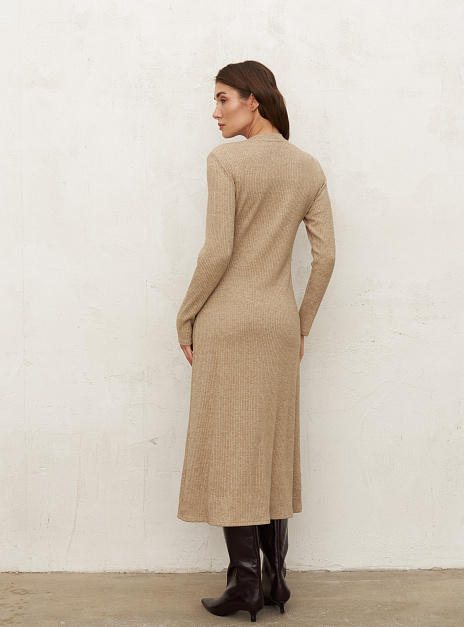 картинка Платье трикотажное миди горчица от магазина ICNTPRY