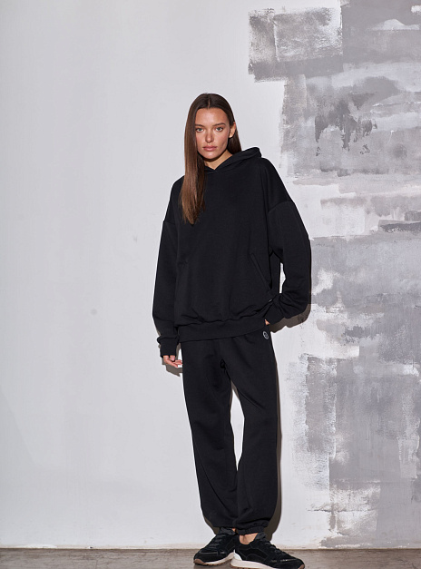 картинка Брюки черные от магазина ICNTPRY