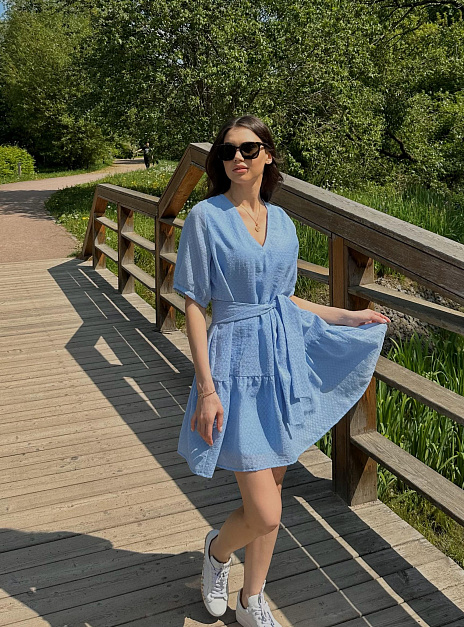 картинка Платье текстурное короткое голубое one size от магазина ICNTPRY