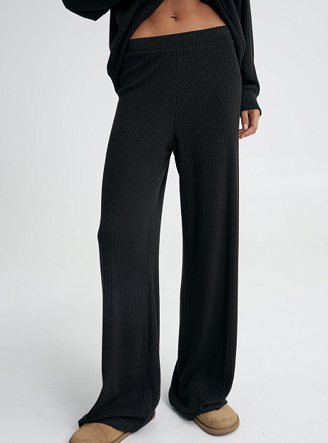 картинка Брюки трикотажные черные от магазина ICNTPRY