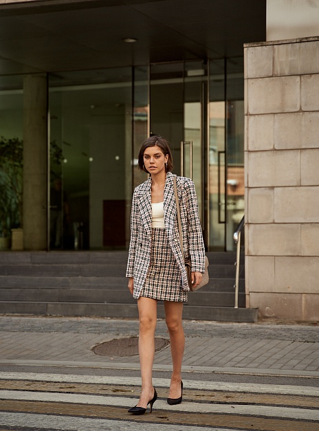 картинка Юбка букле красная полоска от магазина ICNTPRY