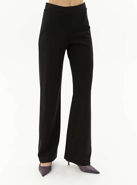 картинка Брюки прямые черные от магазина ICNTPRY